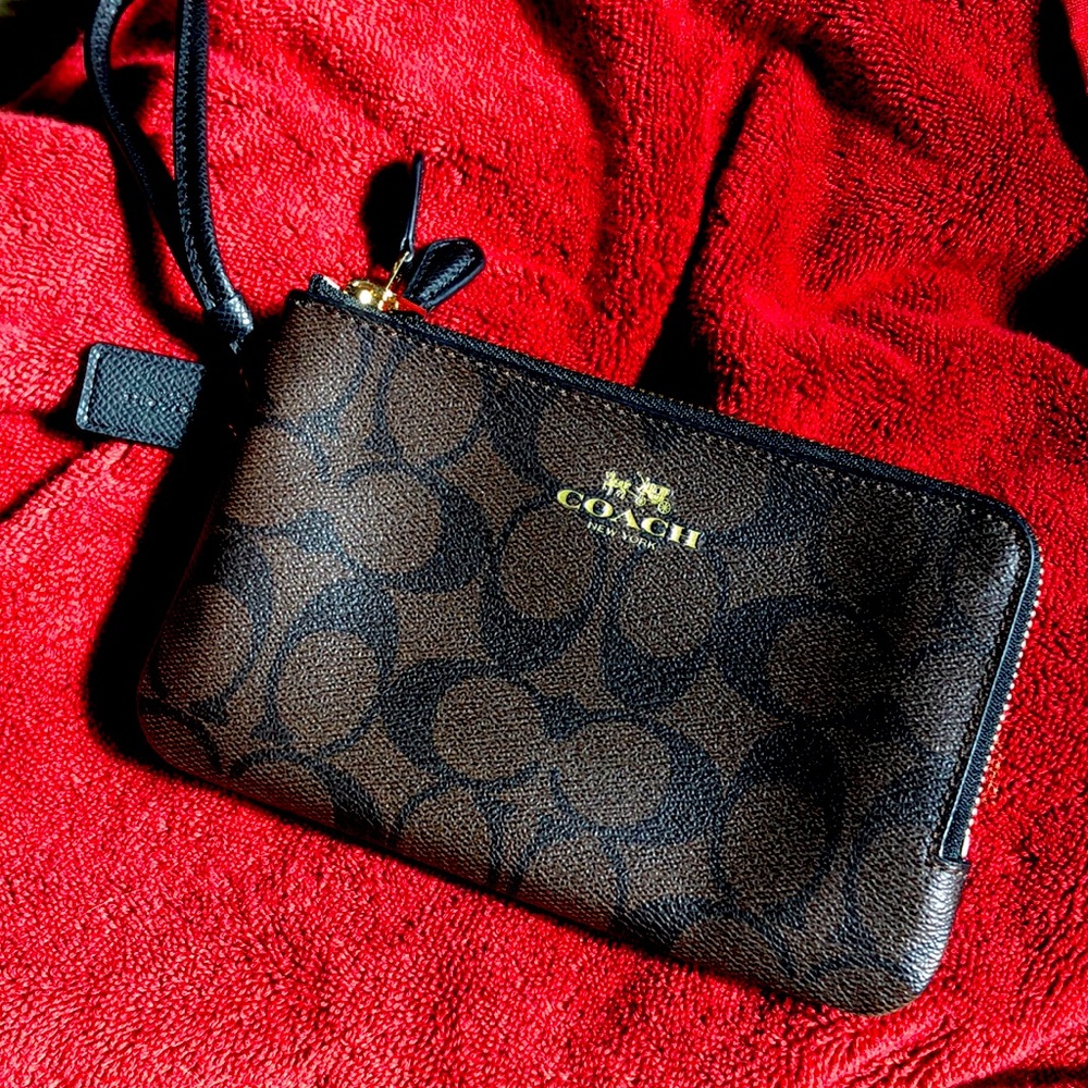 New Coach wristlet